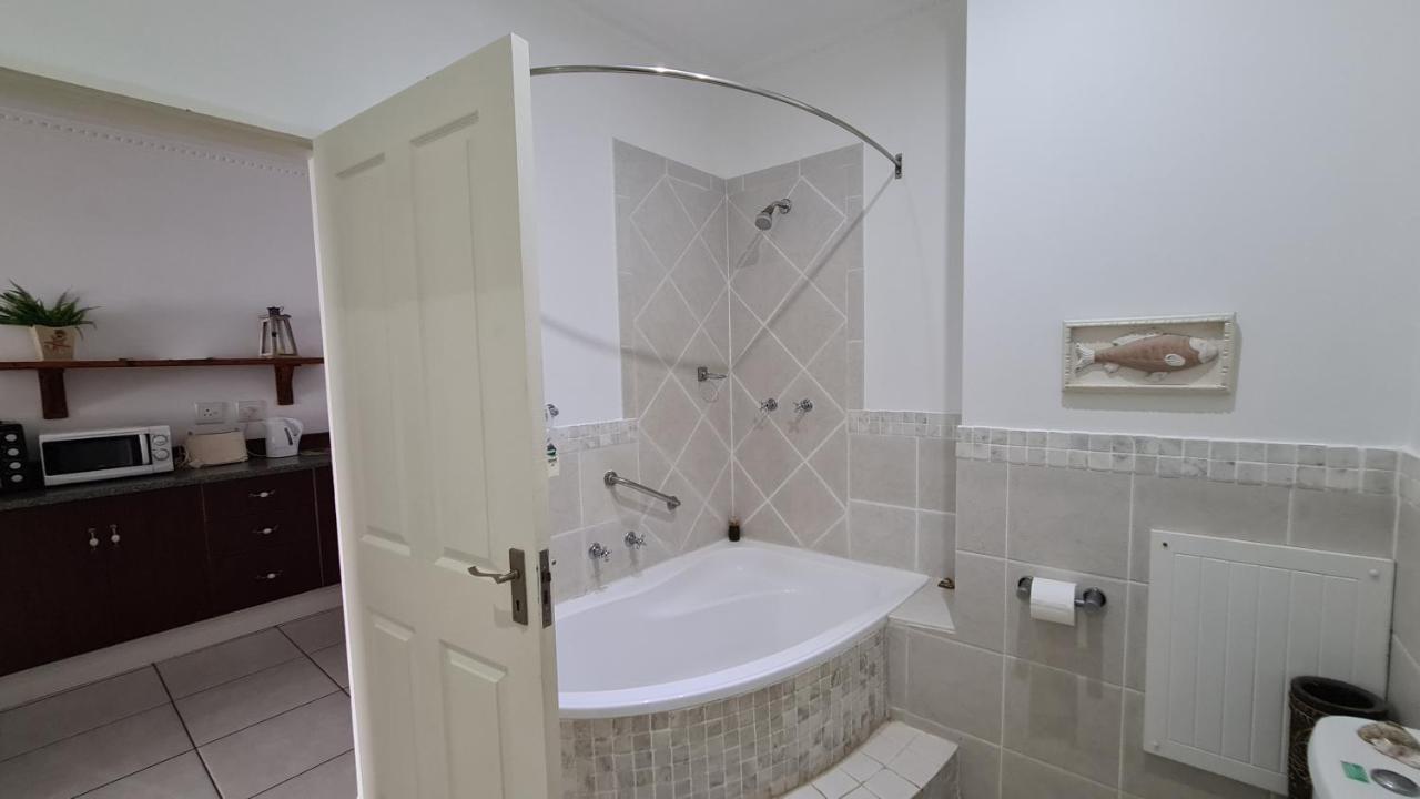 Shaka'S Seat Guesthouse Ballito Ngoại thất bức ảnh