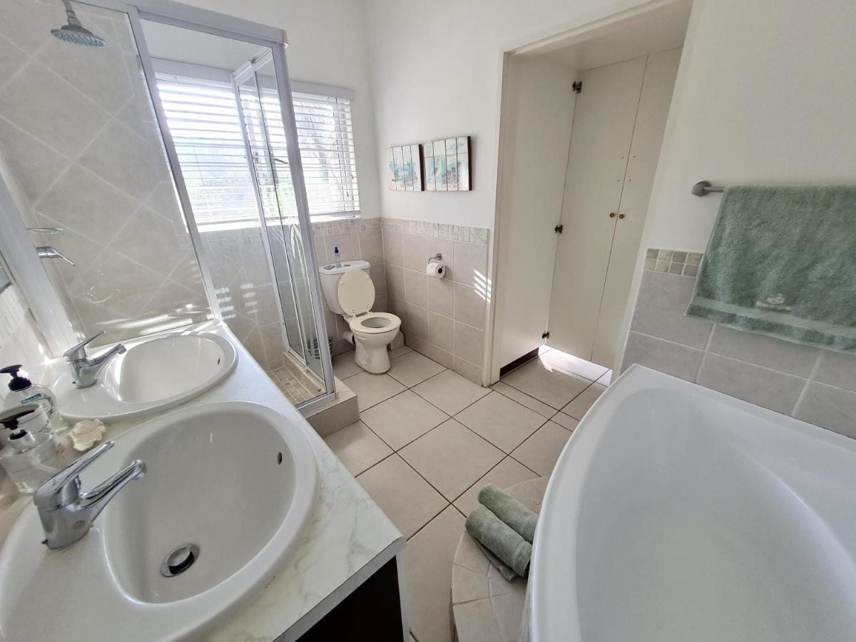 Shaka'S Seat Guesthouse Ballito Ngoại thất bức ảnh