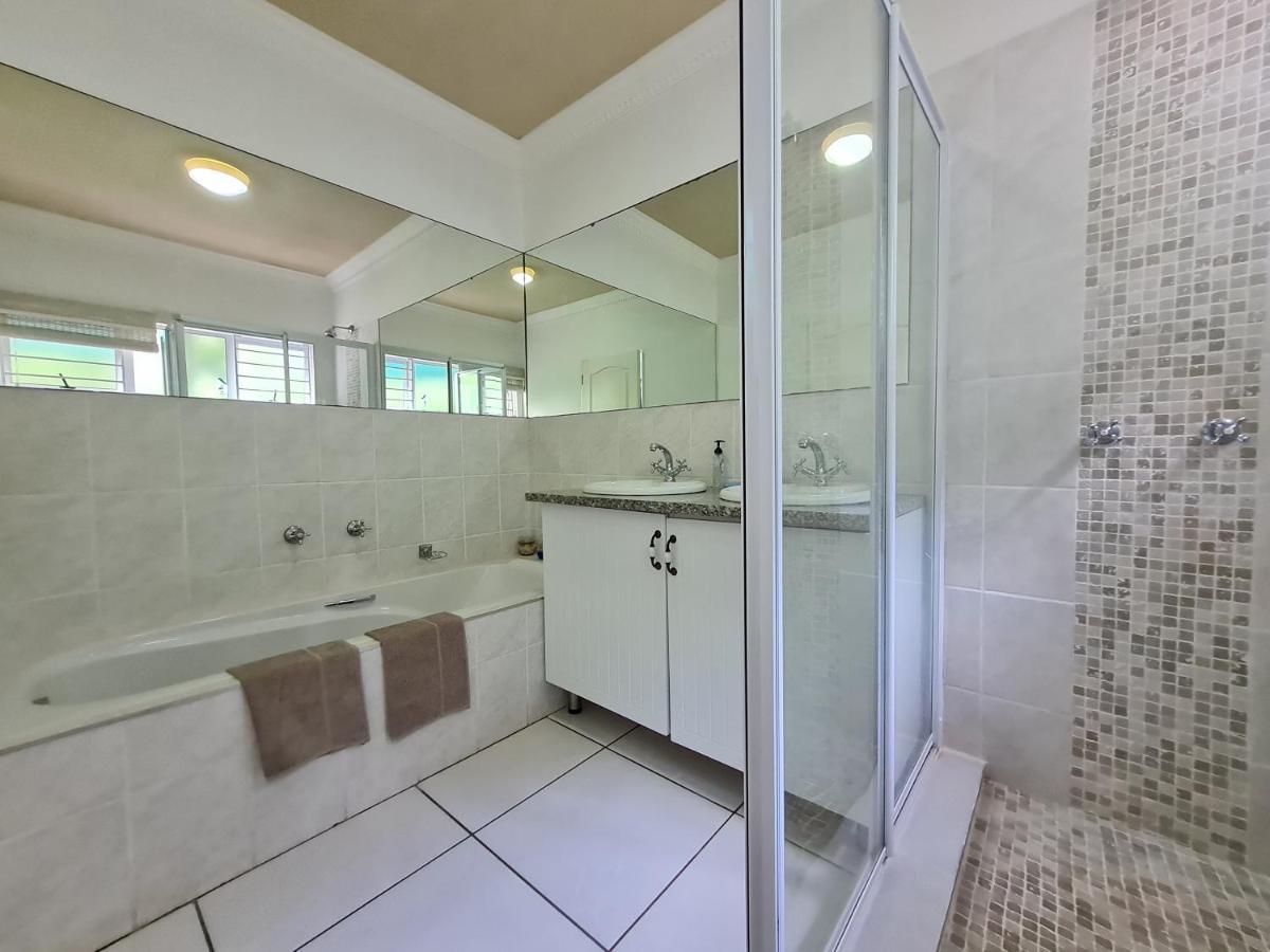 Shaka'S Seat Guesthouse Ballito Ngoại thất bức ảnh